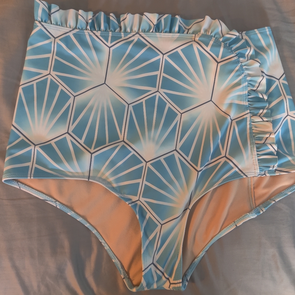 NWOT Cascade Blue Tile Kortni Jean bottoms